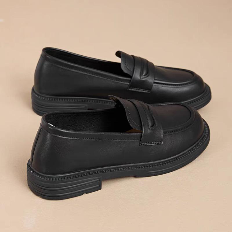 Fashion Small Leather Shoes Matte Black 2025 New Versatile Slip-On Loafers Flat Single Shoes