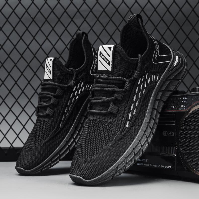 

2025 new fly-woven men s shoes breathable lazy one-pedal men s labor insurance shoes versatile, comfortable and lightweight casual trendy shoes 45 чёрный
