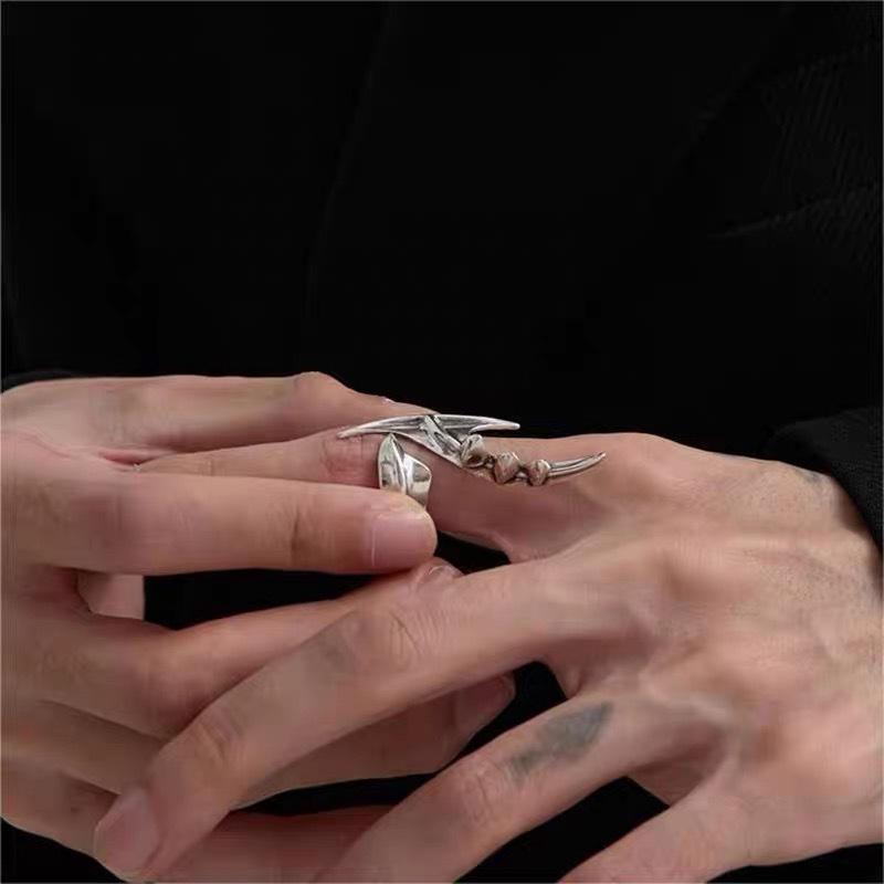 Alien Cross Cyberpunk Unisex Ring: Einzigartiges, unregelmäßiges Design, Perfektes Geschenk.