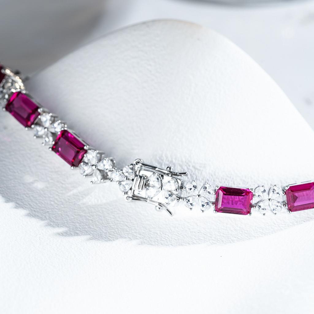 Luxury 18K White Gold Solid Platinum Emerald Bracelet Single 1 Karat Emerald Cut Diamond Bracelet
