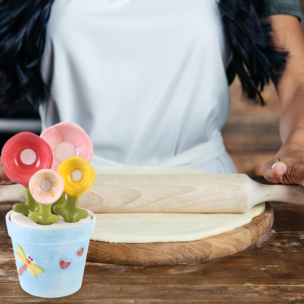 Kichvoe 1set Ceramic Flower Design Measuring Spoon with Base Cute Baking Gadget for Measuring Dry Wet Ingredients for Milk Powder