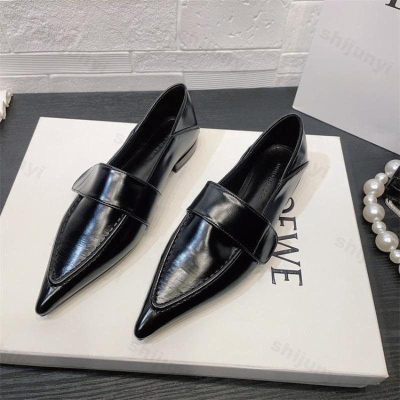 2026 Spring Women Leather Shoes British Retro Square Heel Pointed Toe French Dress Shoes Elegant High Quality High Heels Loafers