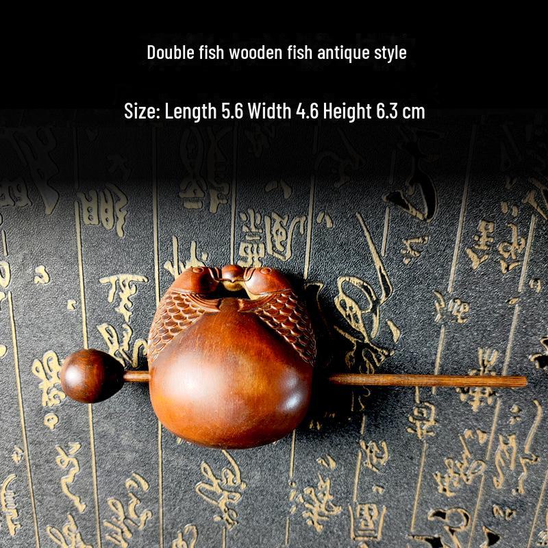 Portable Boxwood Percussion Meditation Instrument: Mini Wooden Fish Carving, Perfect as a Gift or Decorative Ornament.