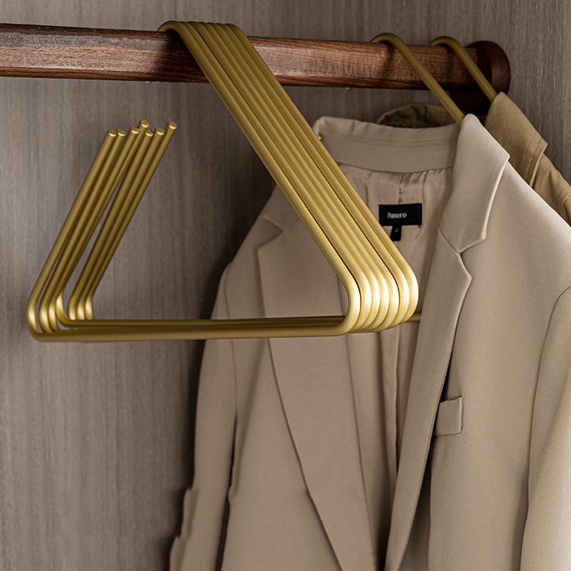 Triangle Hangers Lightweight Durable Clothes Hangers Anti Slip Aluminum Alloy Metal Hanging Rack Closet Clothing Hangers