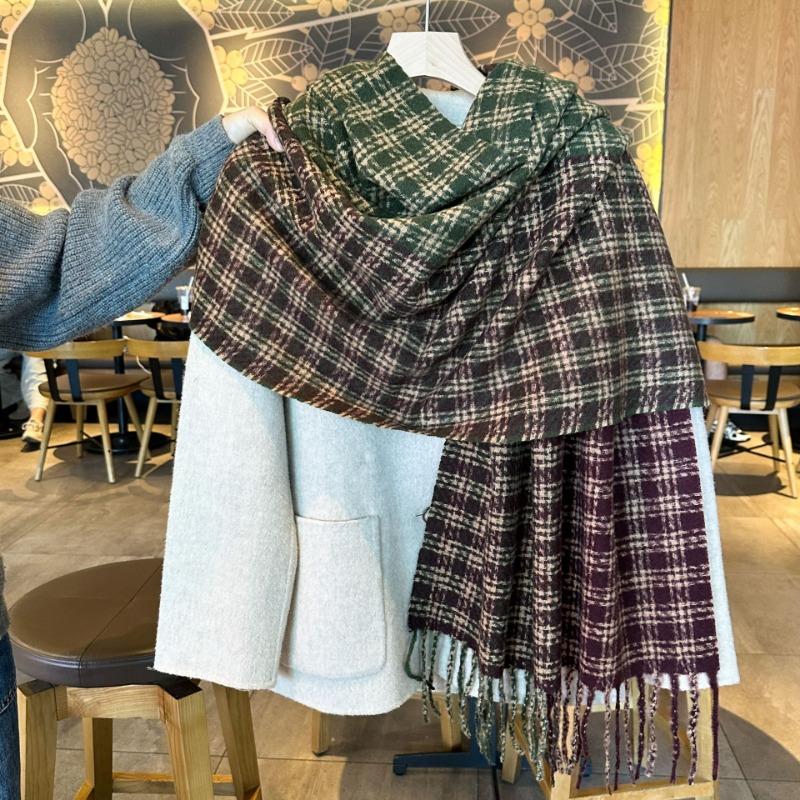 Retro Two-color Plaid Scarf Men's Winter Long Thickened Warm Gift Couple Scarf Versatile