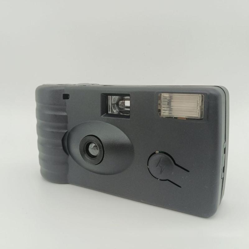 Disposable Camera with 17 Sheets of Film Flash Power Single Use Once Take Pictures Tool Capture Memorable Moment