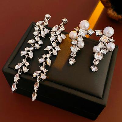 Inlaid Rhinestone Pearl Geometric Fringe Earrings for Women Exaggerated High-grade Temperament Drop Earring Trend Zircon Gift