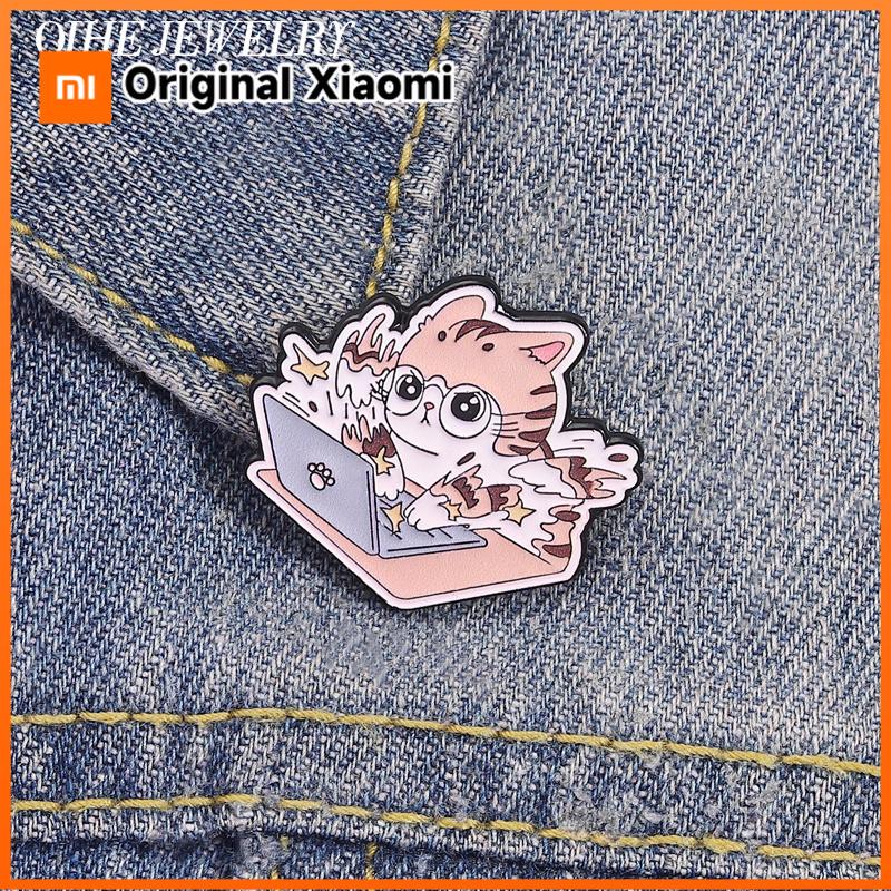 Xiaomi Funny Cute Working Cat Brooch Enamel Pins Anime Office Cat Brooches Bag Lapel Badge Jewelry Gift for Office Workers & Cat Lovers
