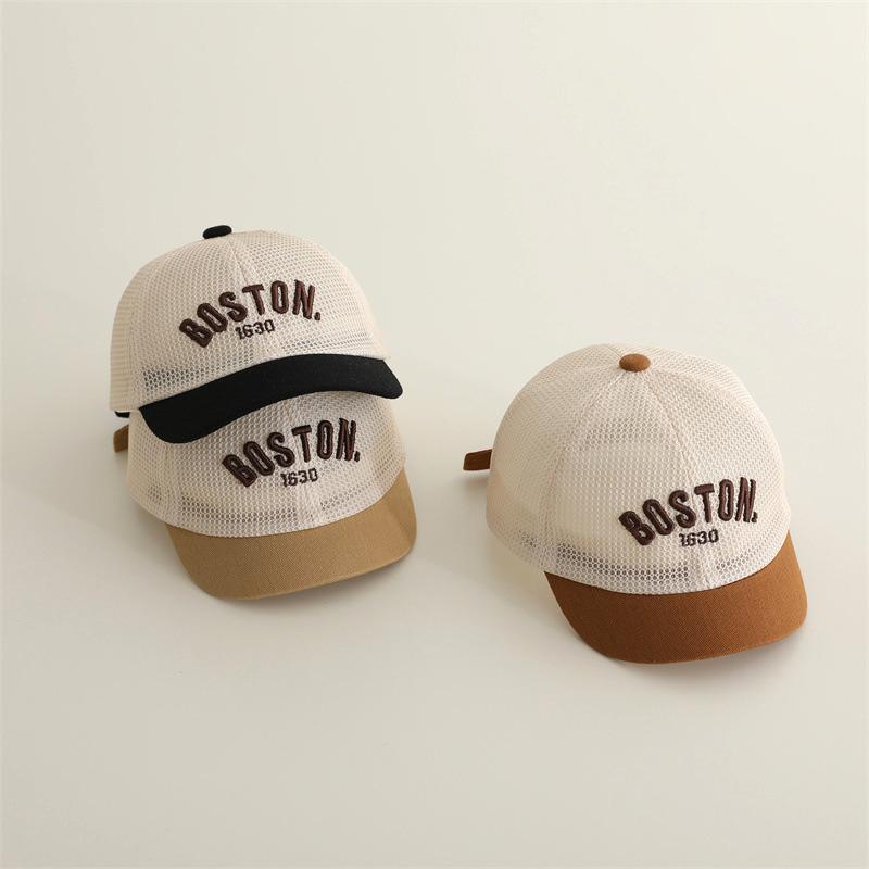 1-3Jahre Buchstabenbestickte Kinder Baseballkappe Sommer Mesh Atmungsaktiv Jungen Mädchen Sonnenhut Outdoor Kurzer Schirm Kinder Entenschnabelkappen
