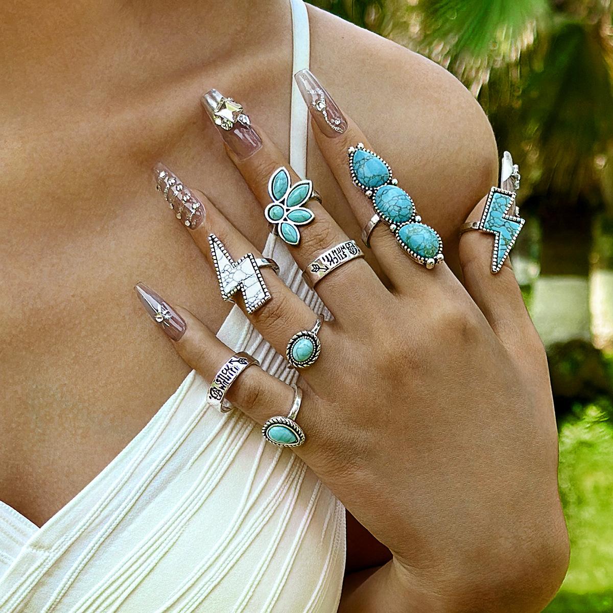 

Европейская и американская мода винтажный набор колец с инкрустацией бирюзой Этнический стиль геометрическое резное кольцо набор из восьми штук