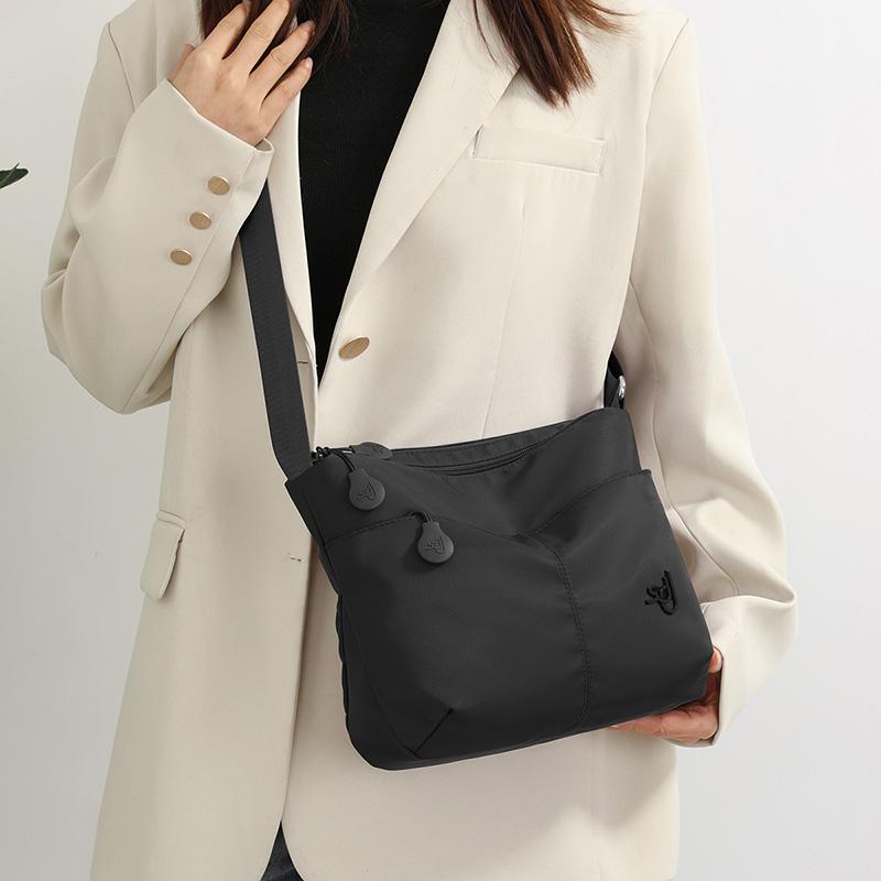 Women's Bag Large Capacity Multi-Zip Commuter Lightweight Shoulder Crossbody Bag