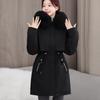 Überwindet die lange koreanische Version von lockerer Baumwollwattierter Kleidung für Damen, fügt Samt hinzu und verdickt die Taille, wattierte Jacke Mantel im Winter.