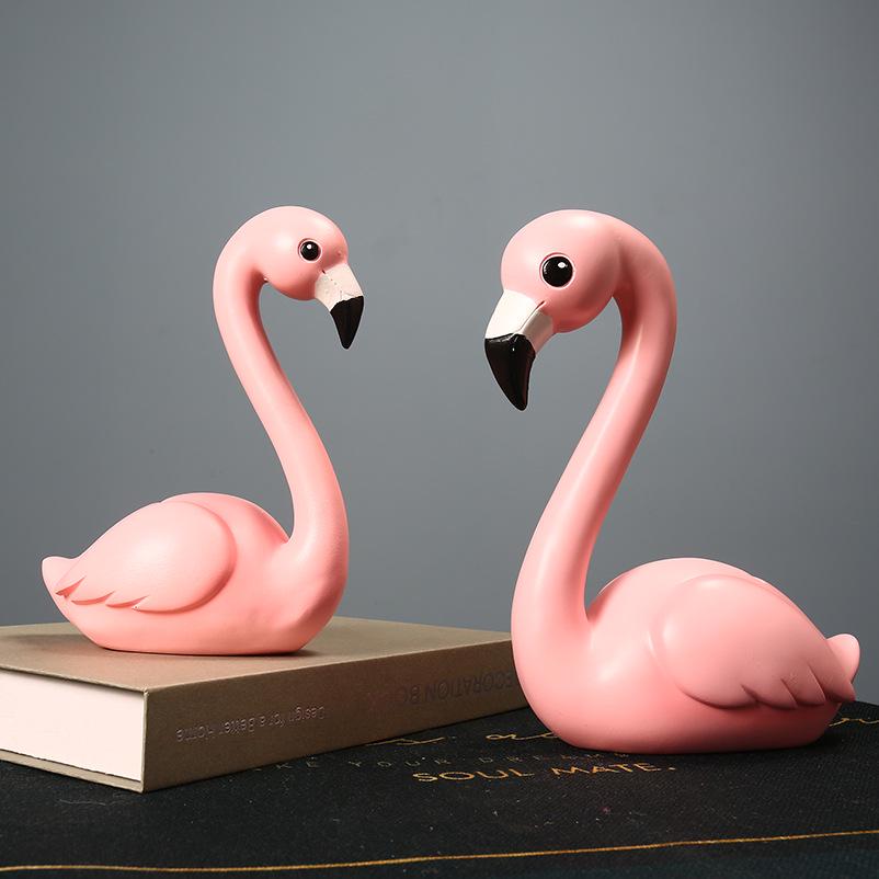 Nordic Pink Flamingo Heart Resin Ornament for Living Room or Bedroom Decor