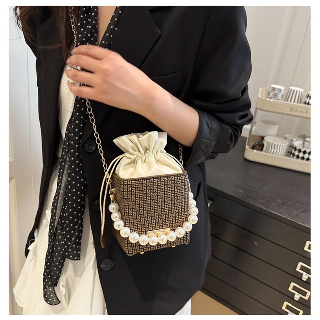Trendy Small Bag Female Simple Crossbody Bag Chain Simple Drawstring Fashion Shoulder Bag