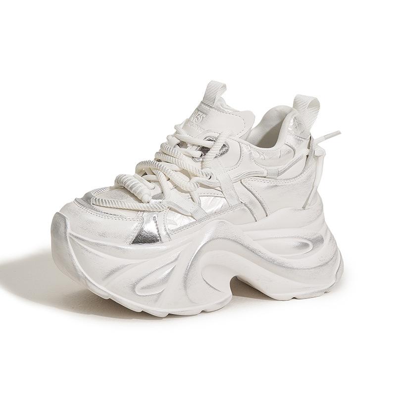 

Женские кроссовки на платформе, увеличивающие рост, весна 2025, новая универсальная обувь, ретро, старая, грязная обувь, 9 см 39 белый