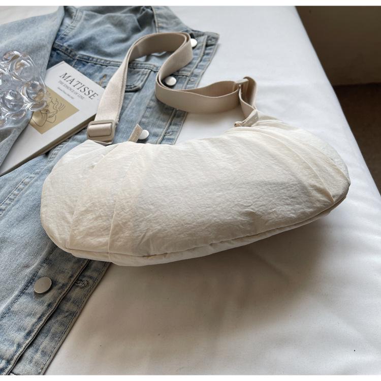 2025 Pleated Lightweight Dumpling Bag: Versatile, Solid Color Shoulder/Crossbody with High-End Style