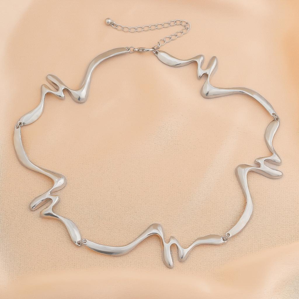 Jewelry Choker Liquid Lava Texture Collar Women Irregular Geometric Twist Design Sense Necklace