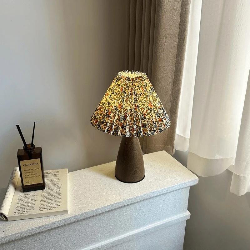 Pleated Retro LED Table Lamp Room Decoration Night Lamp USB For Home Living Bedroom Bedside Decorative Simple Desk Lighting