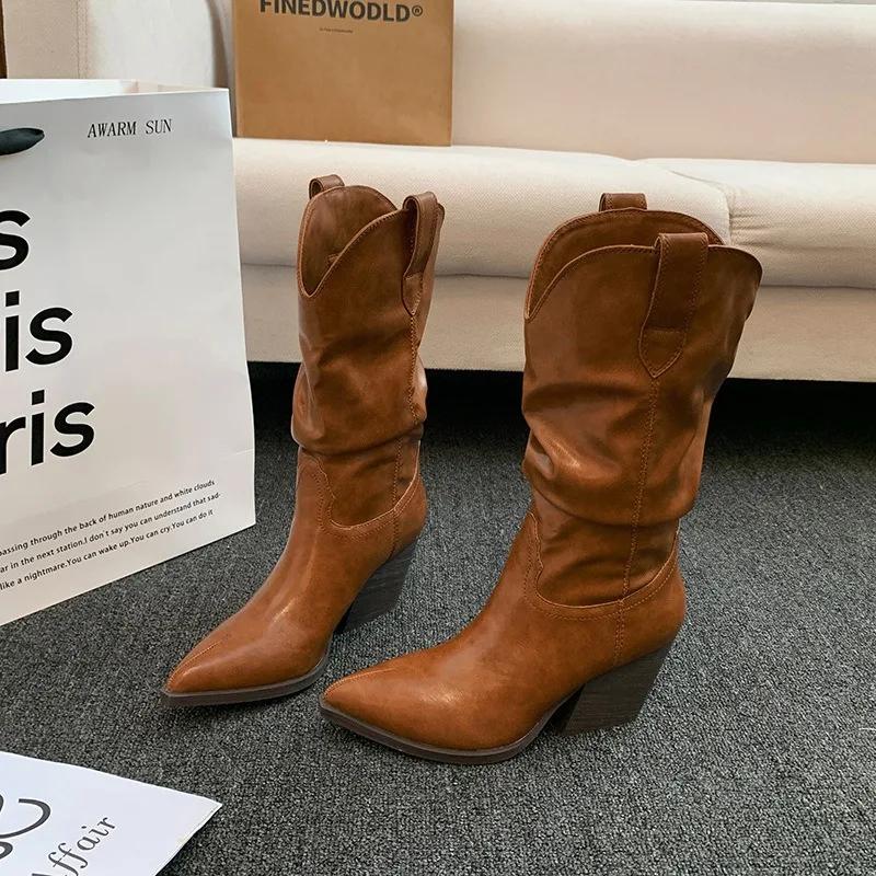 

Ботинки на толстом каблуке для женщин 2025 Осень Новая мода Ковбойские ботинки Рыцарские ботинки с острым носом средней высоты 39 коричневый