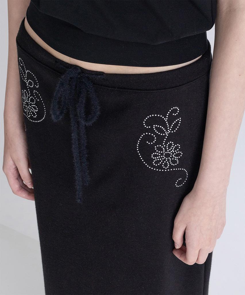 Yansisi Maxi Flower Skirt - Black