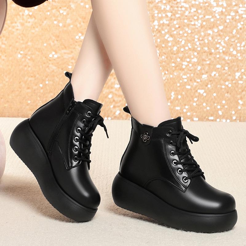 Thick-soled Martin boots women's spring and autumn short boots fleece leather shoes muffin sole mother shoes autumn and winter boots