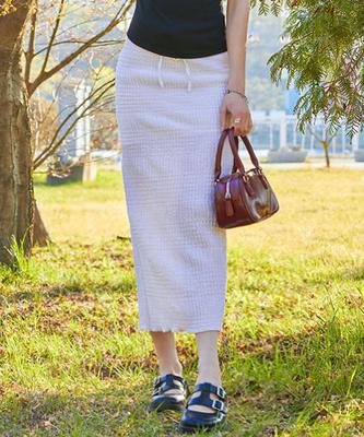 Collet Summer Air Crinkle Slim Fit Flare Long Skirt [White] 606