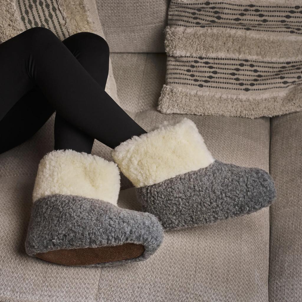 Warm house slippers Comfortable regional slippers 41/42