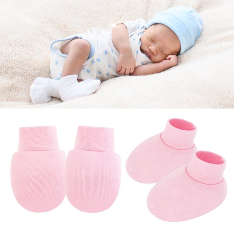 Set of 4 Cotton Infant Anti Scratch Mittens with Elastic Cuffs Feature Soft Breathable Socks & Gloves for Newborns