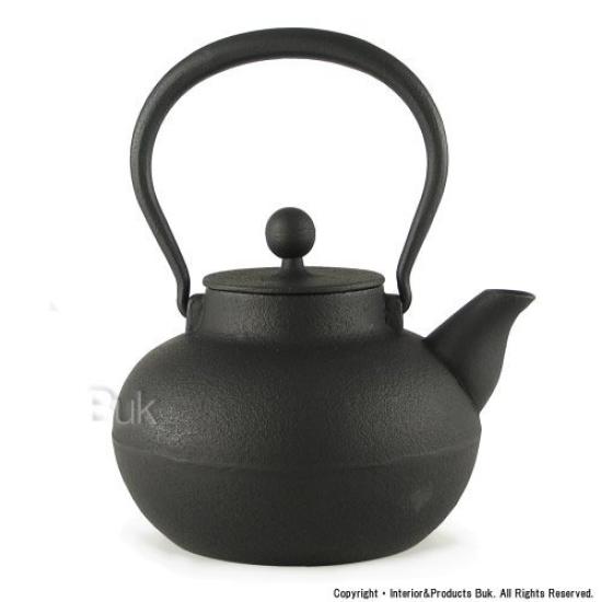 Ogasawara Rikucho  Small Round Iron Kettle