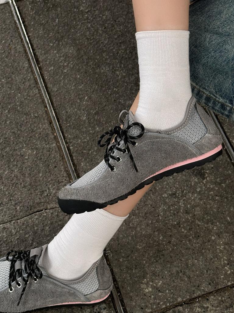 Vintage Suede Mesh Sneakers for Women Breathable Lightweight Casual Lace-Up Shoes with Rubber Sole