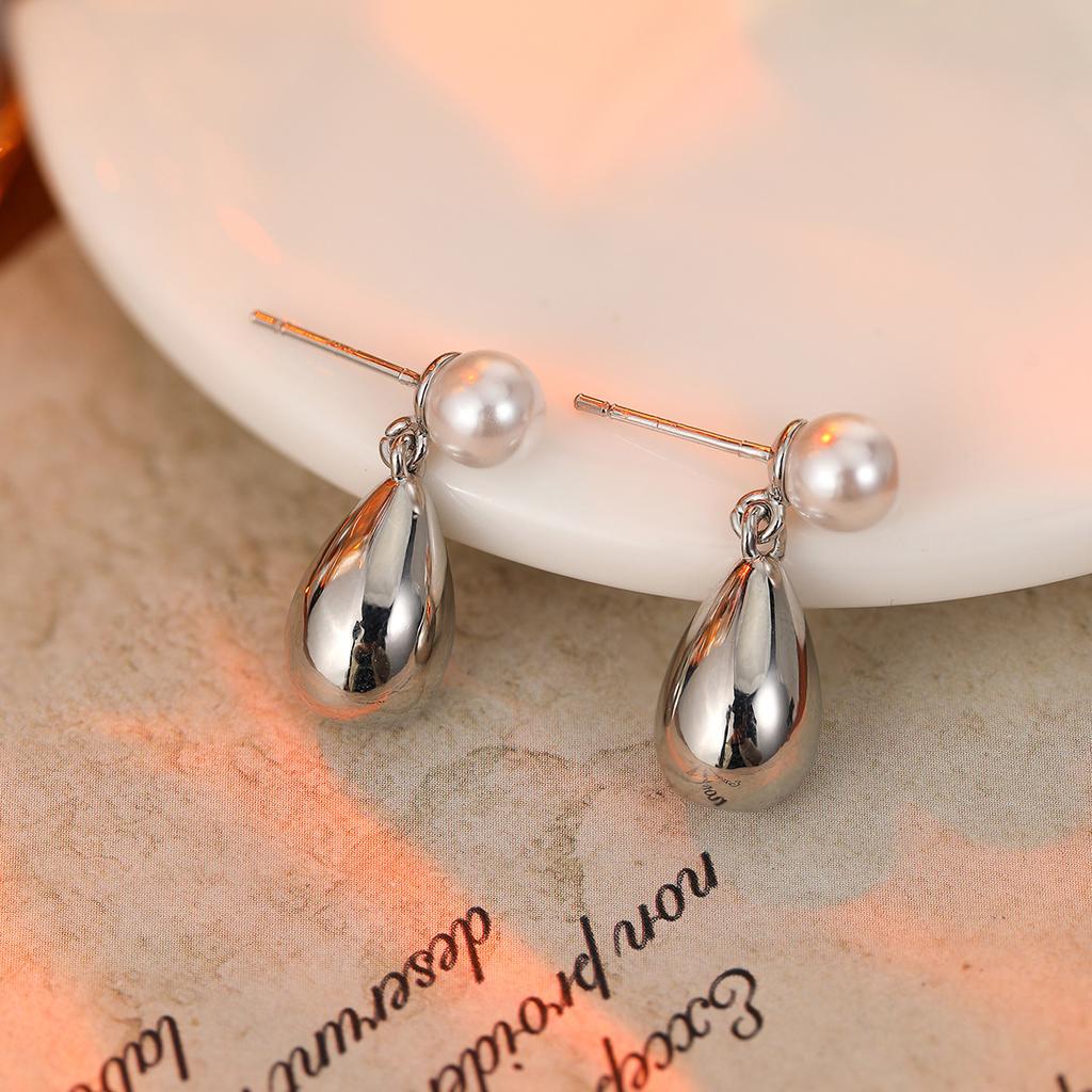 Premium Pearl Stud Earrings S925 Silver Needle Elegant Exquisite Earrings Retro Temperament Versatile Earrings