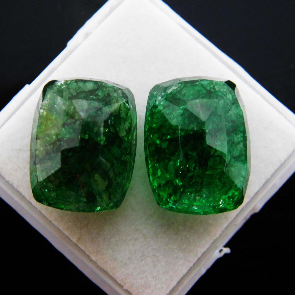 Natural Green Colombian Emerald 21ct Cushion Cut Certified Loose Gemstone