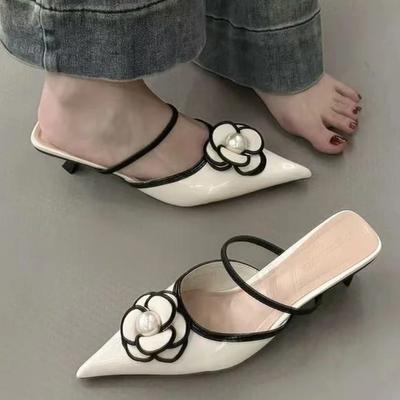 Ciabatte da Donna con Tacco Floreali di Design Scarpe con Tacco Medio a Punta Perlate 2025 Scarpe Basse da Sera per Feste Estive Chaussures Donna