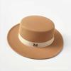 Retro British Style White Ribbon Flat Top Top Top Hat Couple Men and Women Gentleman's Hat Spring and Autumn Large Flat Brim Woolen Thermal Hat