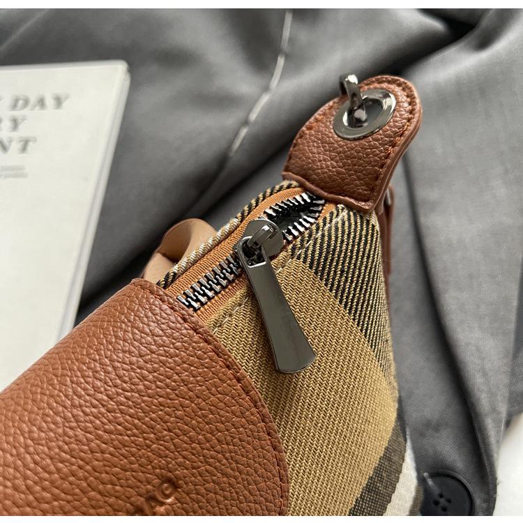 2024 Retro British Plaid Mini Crossbody Dumpling Bag