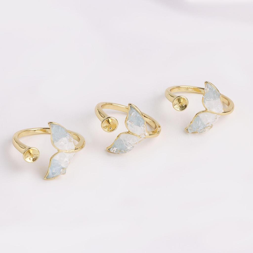 14K Gold-Plated Light Green Crystal Fishtail Adjustable Ring Holder.