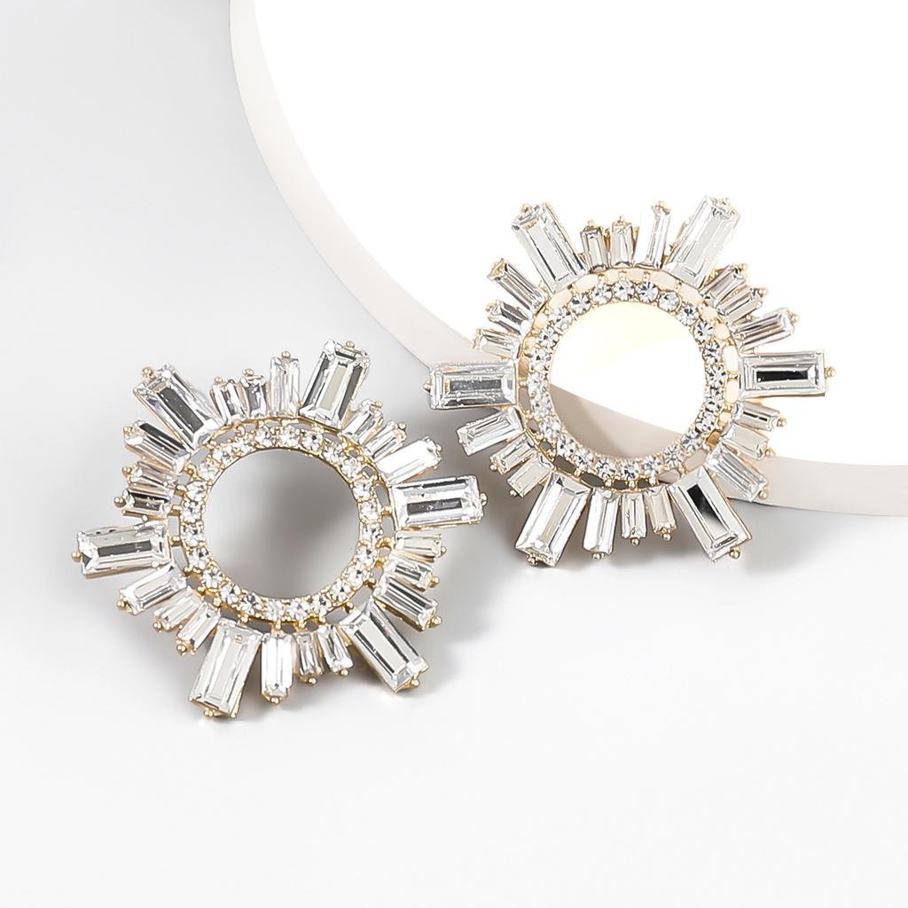 Creative and Unique Sunflower Earrings for Women, Stylish and Simple, Extremely Dazzling Ear Accessories