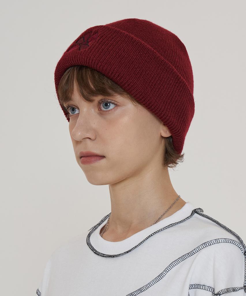 UNALLOYED Flower Beanie / Wine