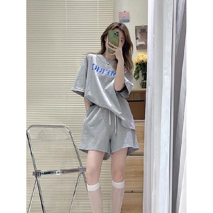 suit new women's short-sleeved t-shirt loose sports wide-leg shorts can be salt and sweet two-piece set summer fashion