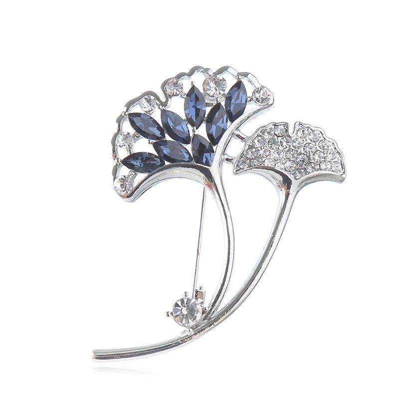 

Креативная брошь Гинкго Билоба Национальная ниша Дизайн Sense Pin Темперамент Корсаж Шелковый шарф Пряжка Аксессуары для одежды Женщины