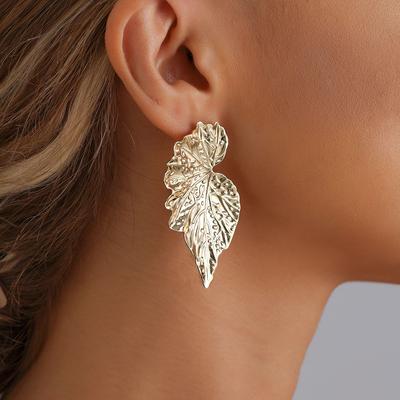 Fashion Ins Wind Fold Three-dimensional Leaf Earrings Personalized Exaggerated Earrings