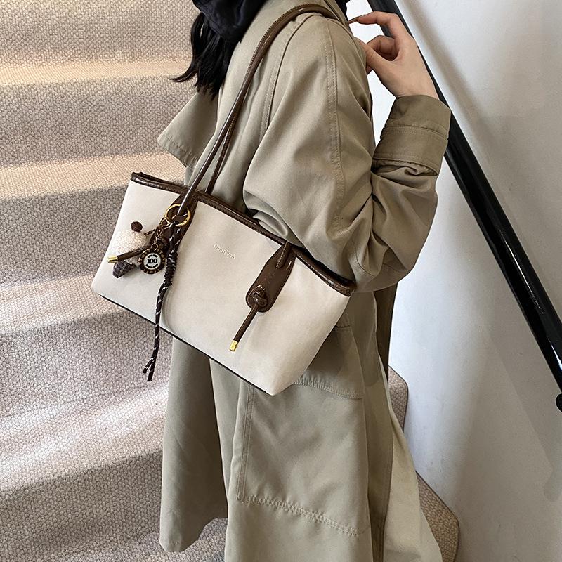 Retro Large-capacity Bag Women's Autumn and Winter New Texture Shoulder Bag Casual Messenger Bag Small Square Bag Tote Bag