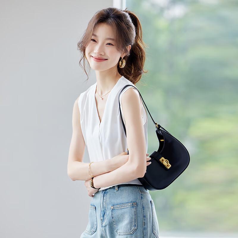 Women's V-Neck Sleeveless Chiffon Blouse