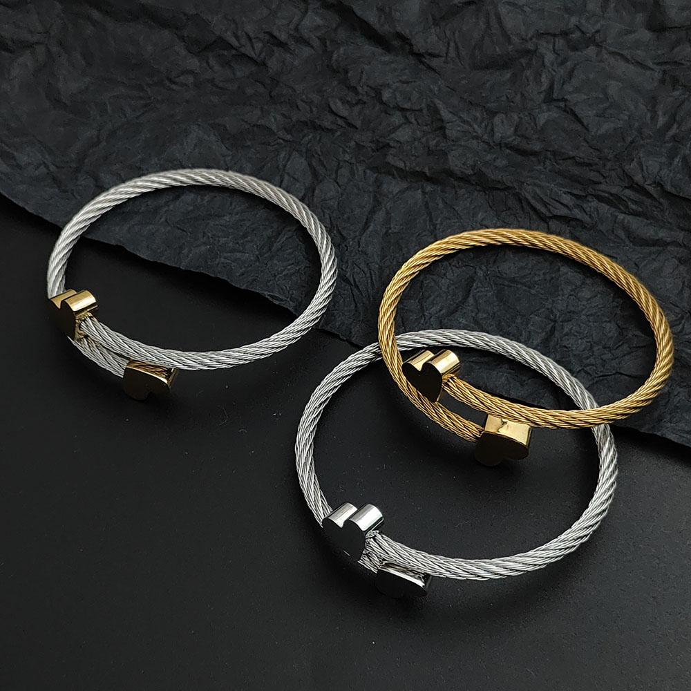 Creative Steel Wire Button Pattern Love Gold-plated Stainless Steel Women's Bracelet, Waterproof and Rust-free, Couple Bracelet