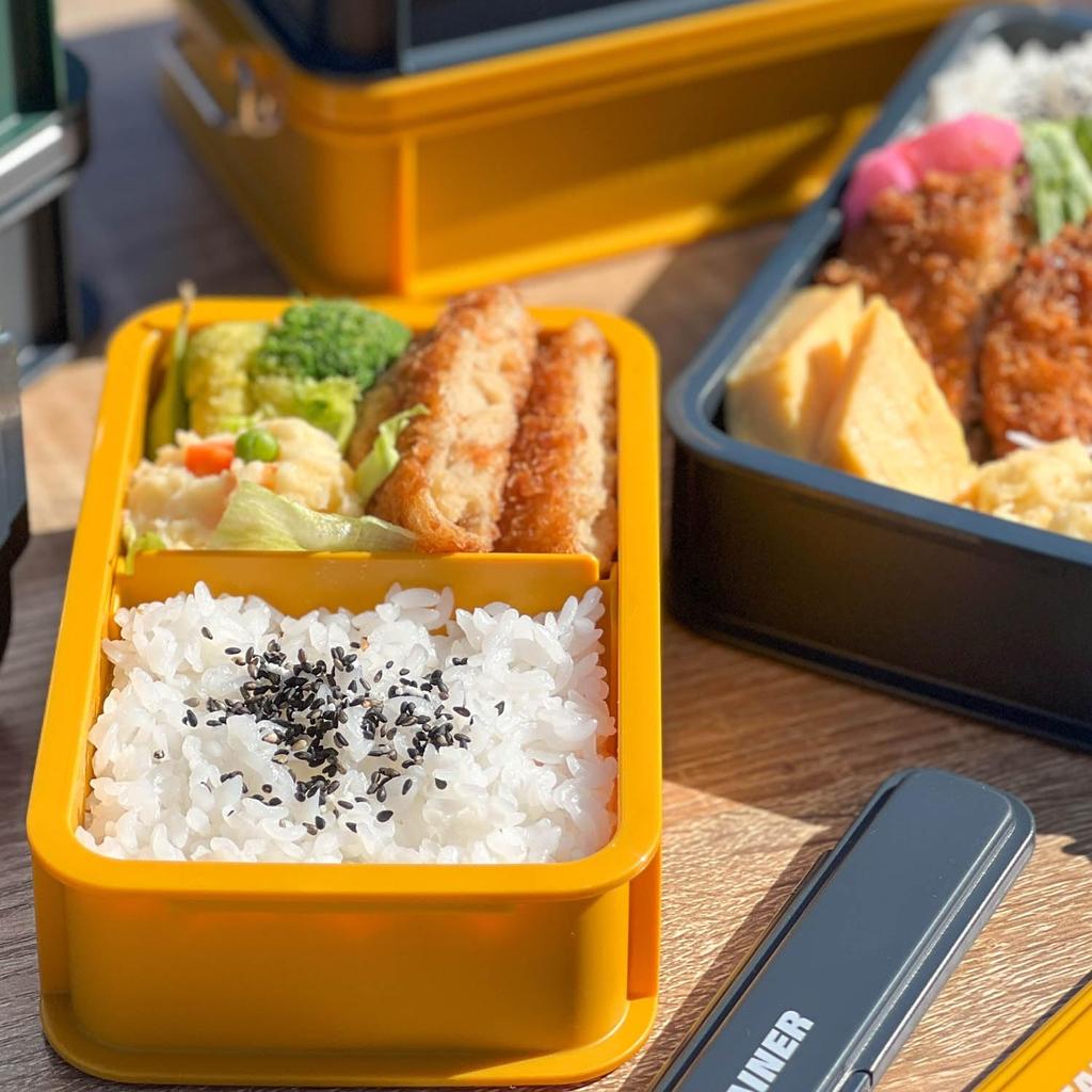 OSK CONTAINER Bento Box with Made In Dishwasher and Microwave Stain Locking and Suitable for Small and Students Dividers, Yellow, 450ml, Japan, Safe,
