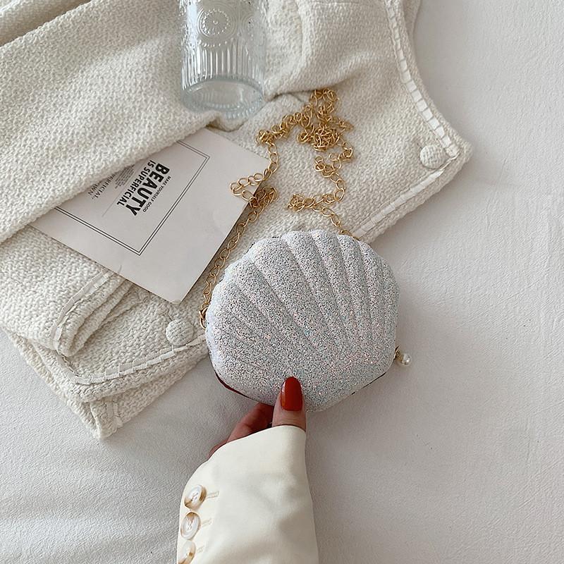 

Summer 2022 New Urban Chic Women s Shell Bag Simple Design With Chain Strap білий