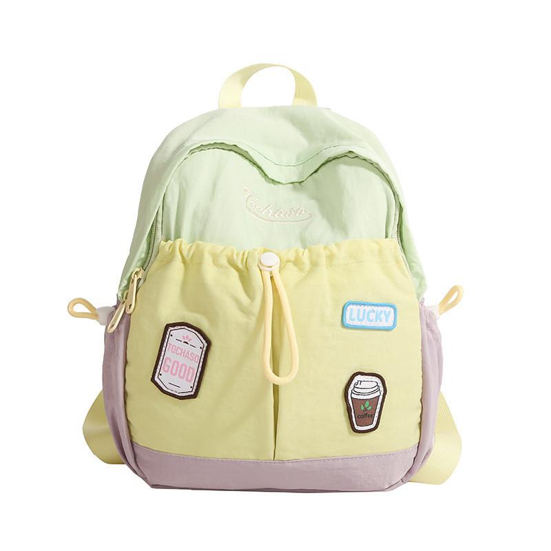 Kinderrugzak voor de zomer, gemaakt van nylon, geschikt voor kleuters.