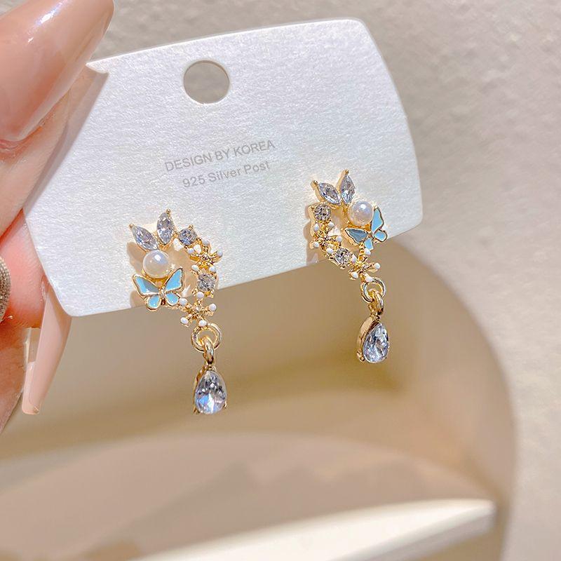 

Personalized and Small Fresh Zircon Flower Earrings Female Niche Style Fancy All-Matching Graceful Butterfly Studs Ear Rings Gold