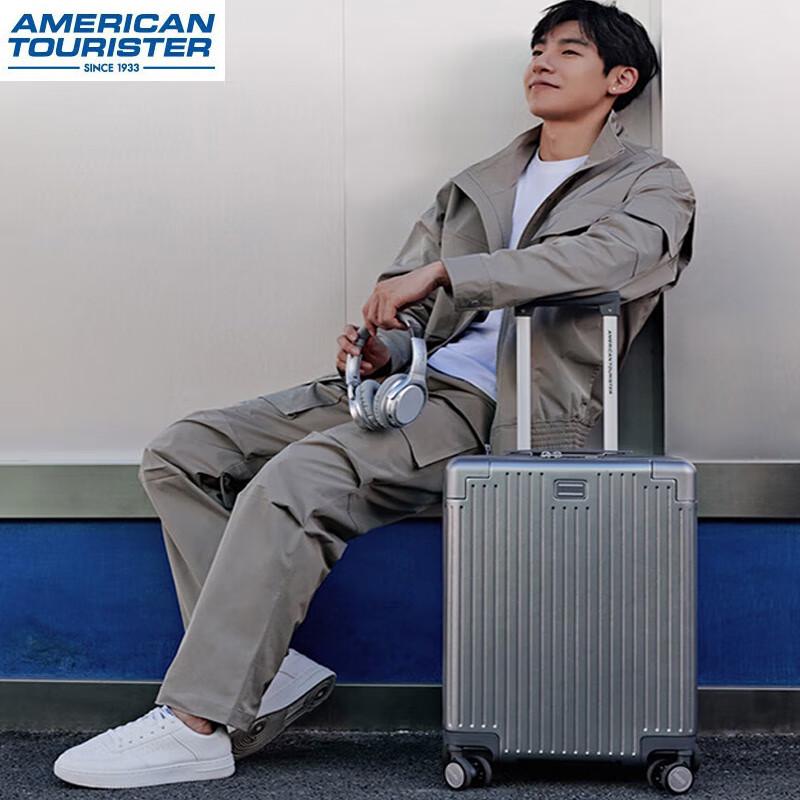 American Tourister Lightweight Hardside Spinner Luggage 20 inch