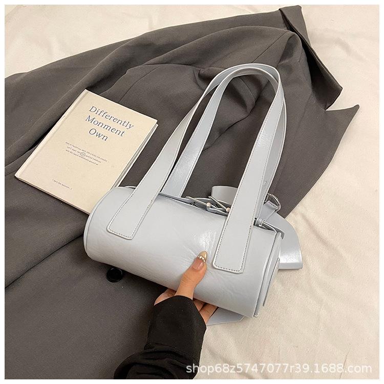 2025 New Fashion Underarm Bag Women's Bag Flow One Shoulder Spring Simple Pillow Bag Women's Korean Edition Large Capacity Commuter Bag